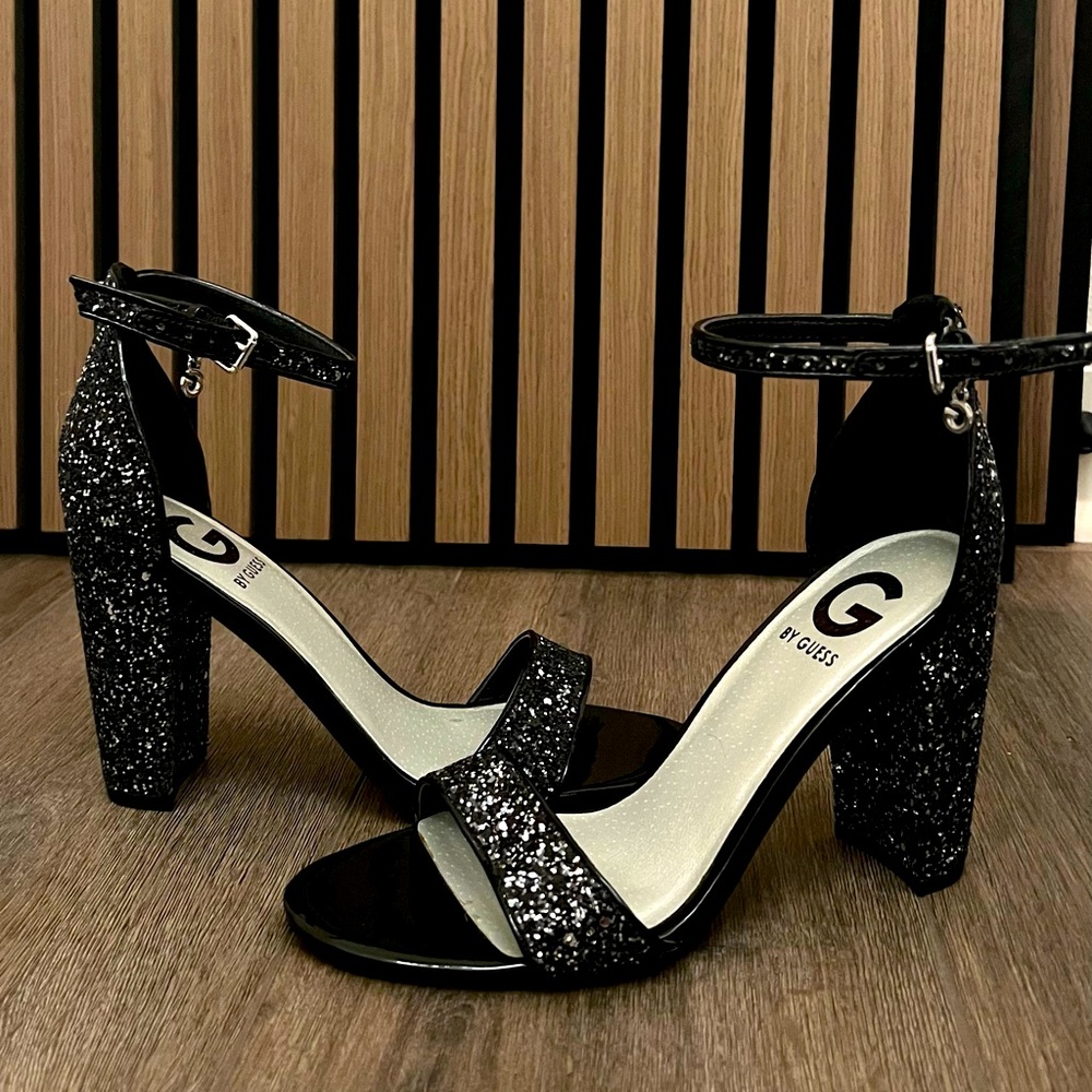 Guess women’s strap heel